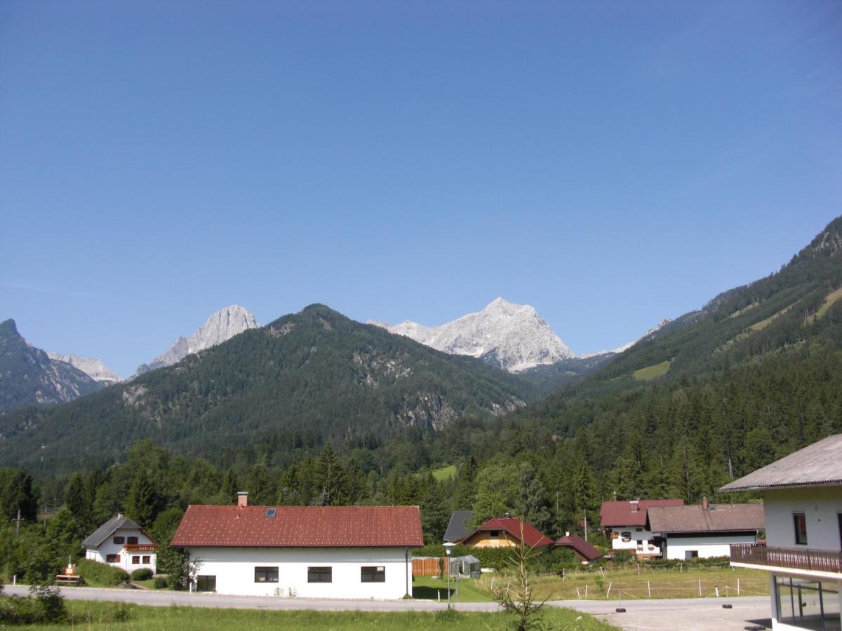 Hotel Garni Landhaus Buertlmair Hinterstoder Buitenkant foto