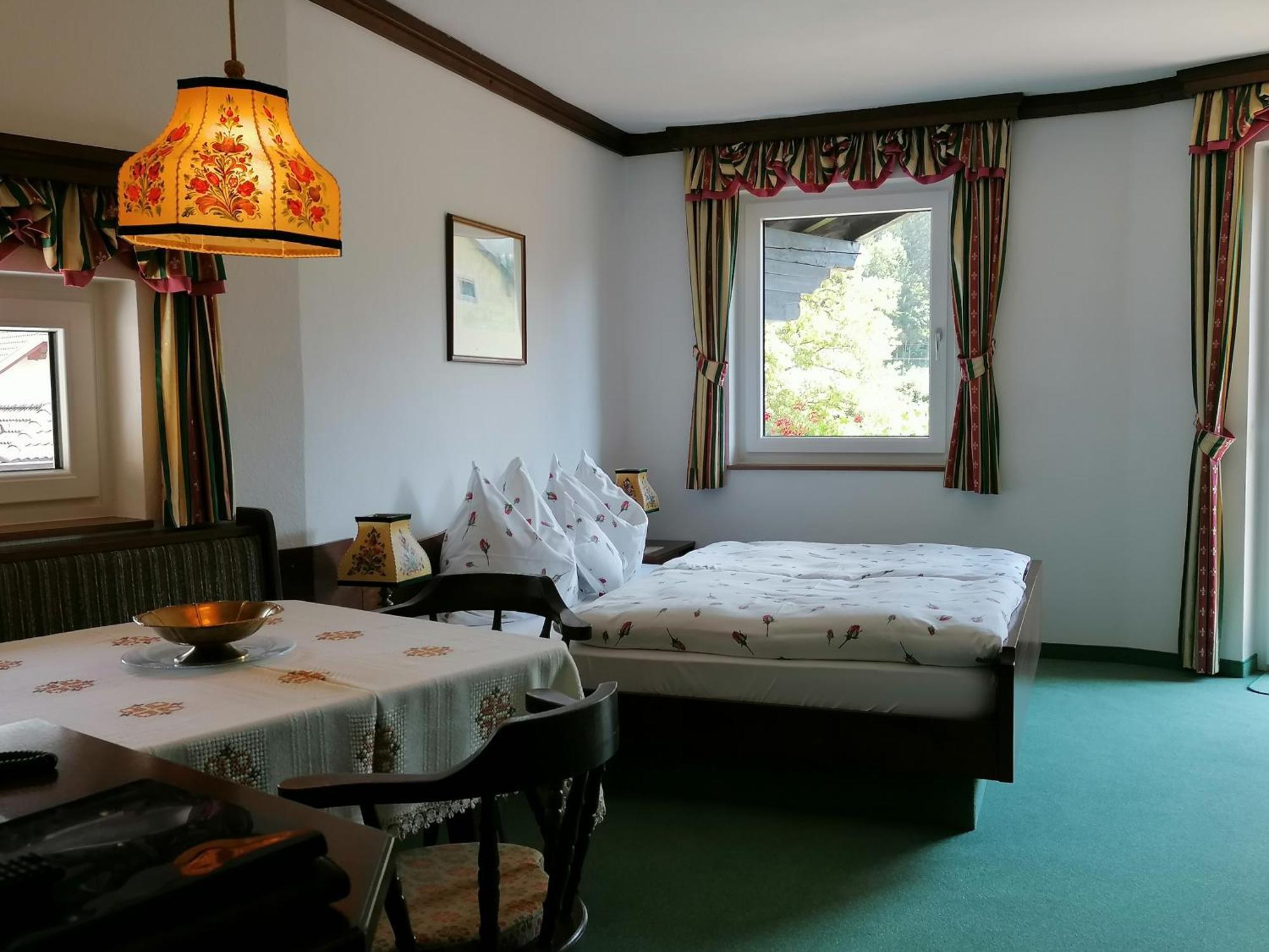 Hotel Garni Landhaus Buertlmair Hinterstoder Buitenkant foto