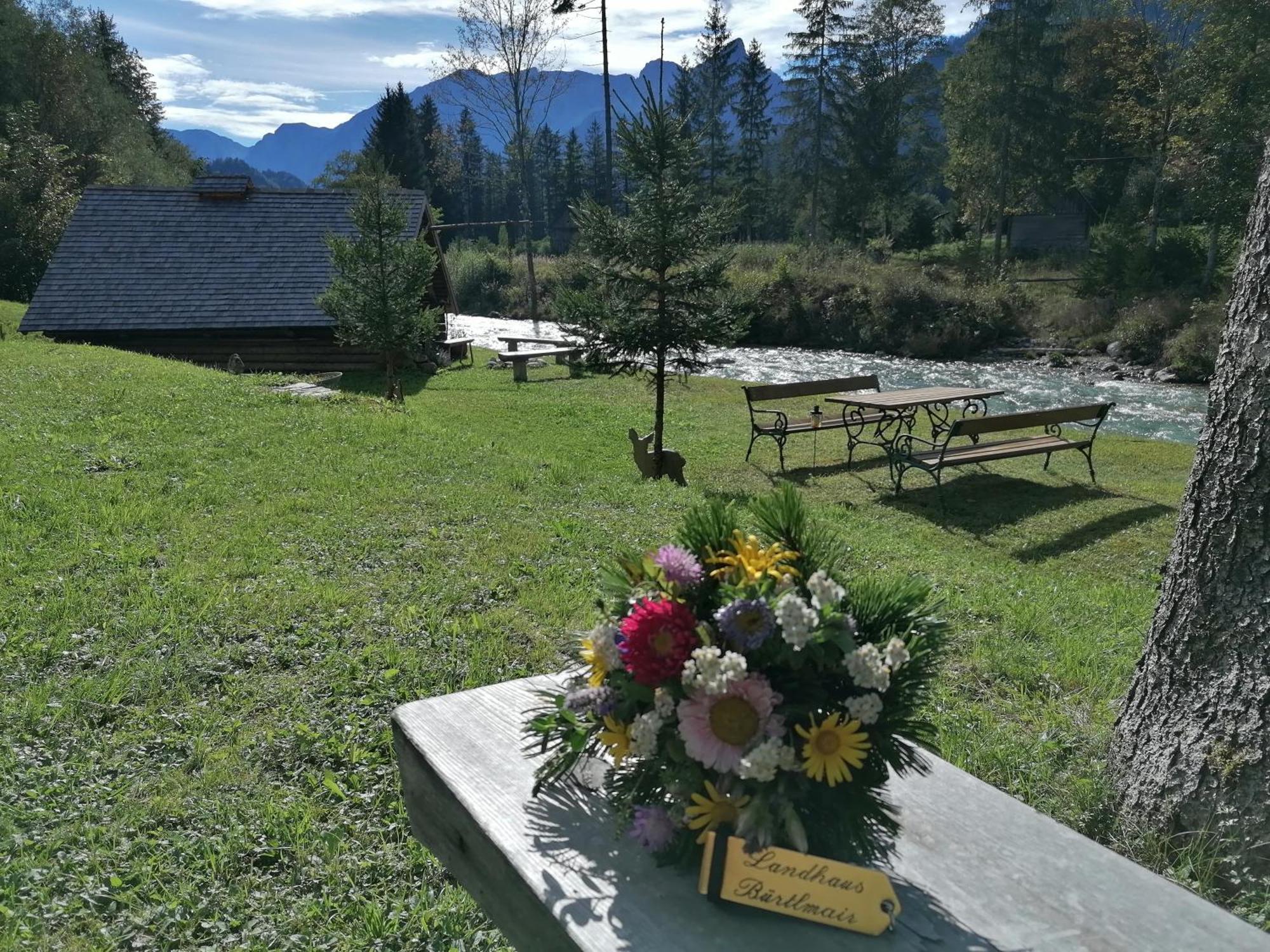 Hotel Garni Landhaus Buertlmair Hinterstoder Buitenkant foto
